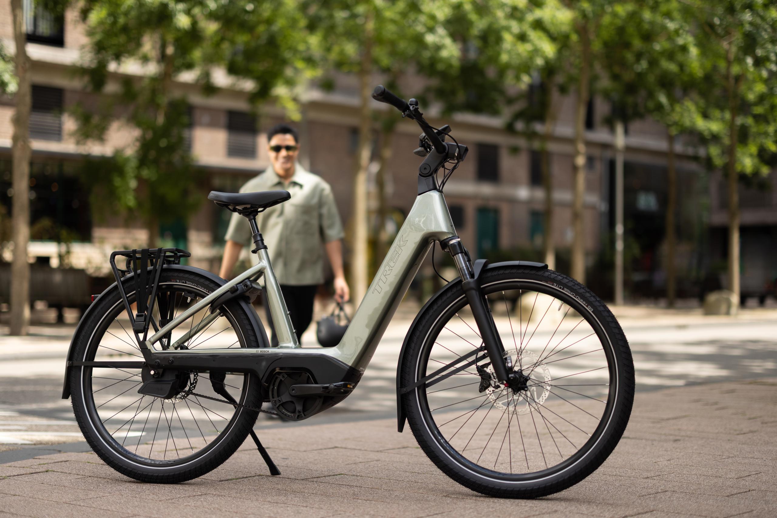 TREK Charter +4  green Large 9 spd   nyhet 2026